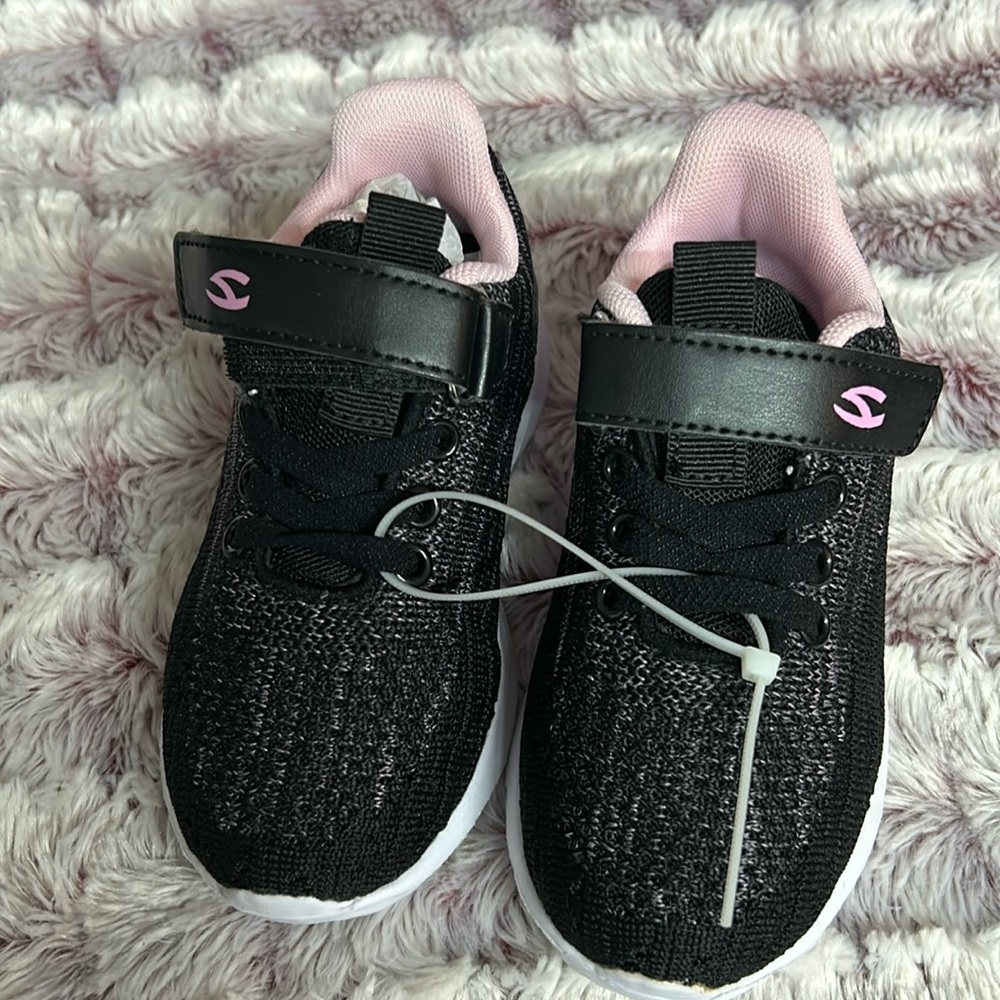 HobiBear Little Girl Sneakers size 26 or US 8.5